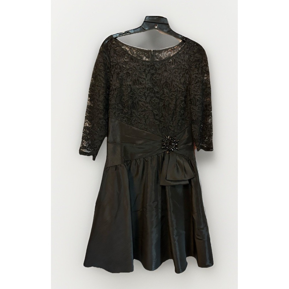 Jessica Howard Black Lace Goth Formal Holiday Dress Knee Length Women's Size 10